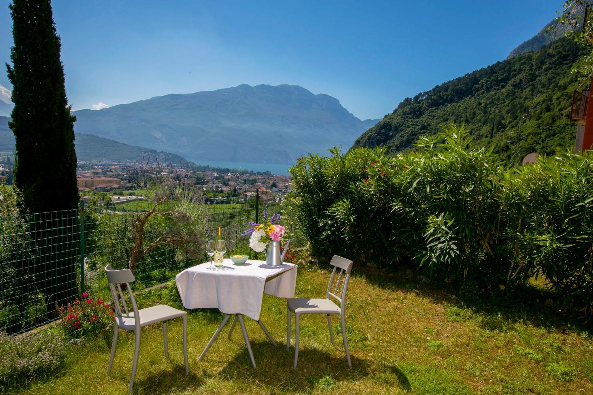 Casa Turchese - Happy Rentals Riva del Garda Eksteriør billede